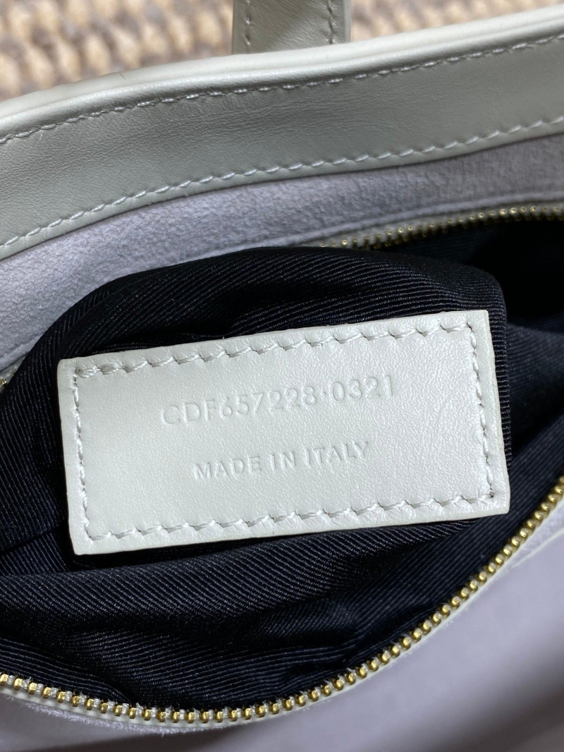 Y51 hobo bags